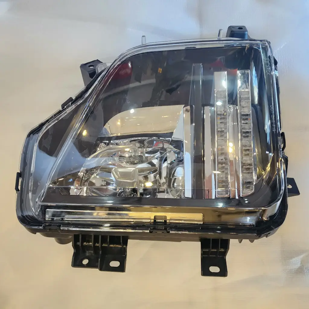 Halogeno/Neblineros TRITON L200 (MB9049-LED)