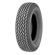 NEUMATICO (205/70 R14)