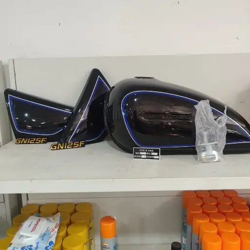 KIT Tanque de combustible con maleta, insignia y llave de combustible GN 125F (83322)